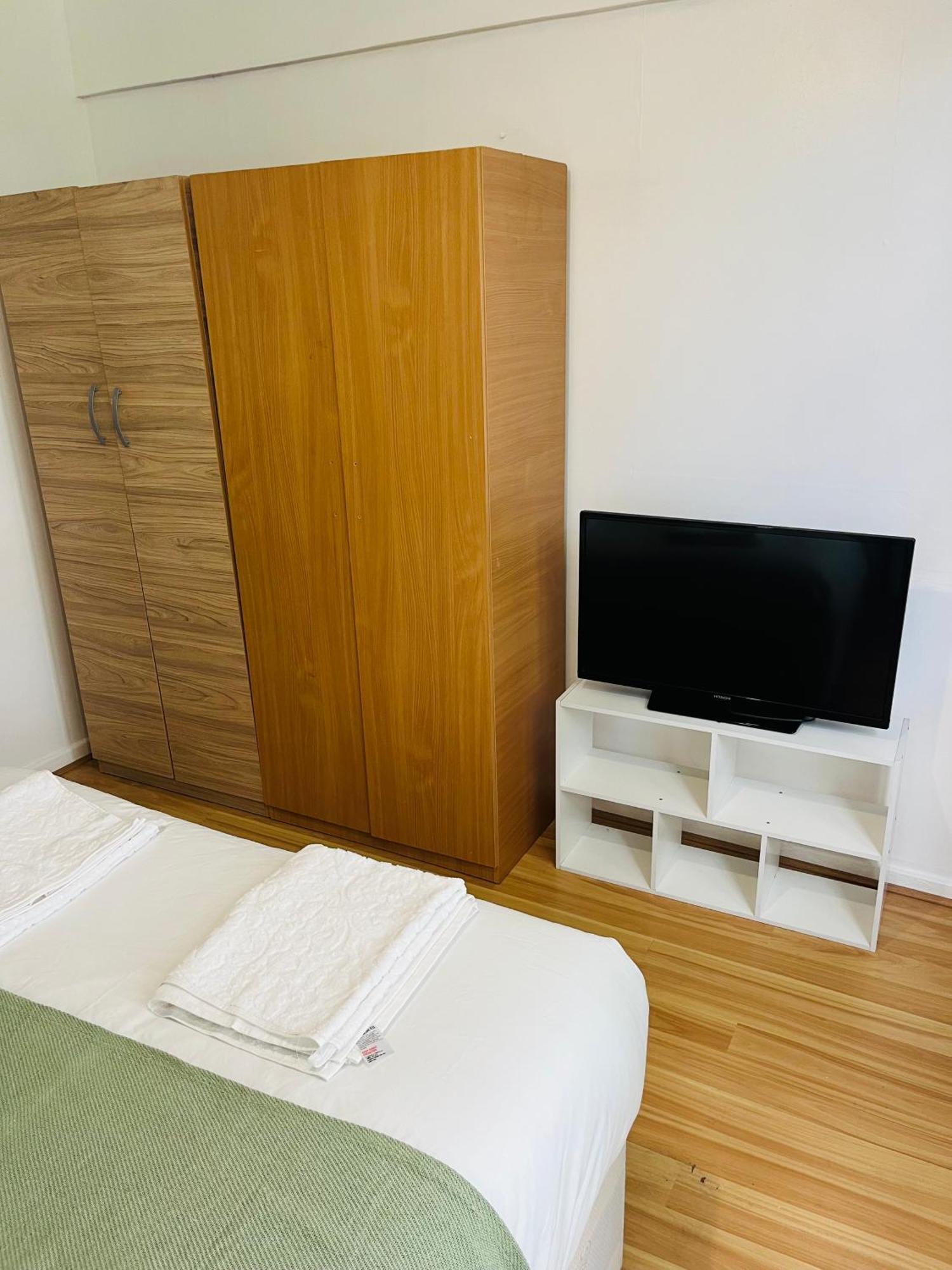 Ensuite With Kitchen Ext Large Room With Balcony In Zone 2 Λονδίνο Εξωτερικό φωτογραφία